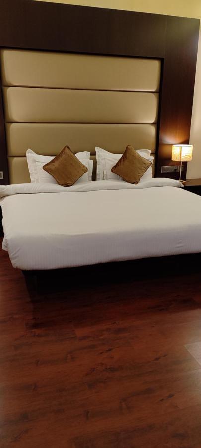 Hotel The Bizton Jamshedpur Exterior foto
