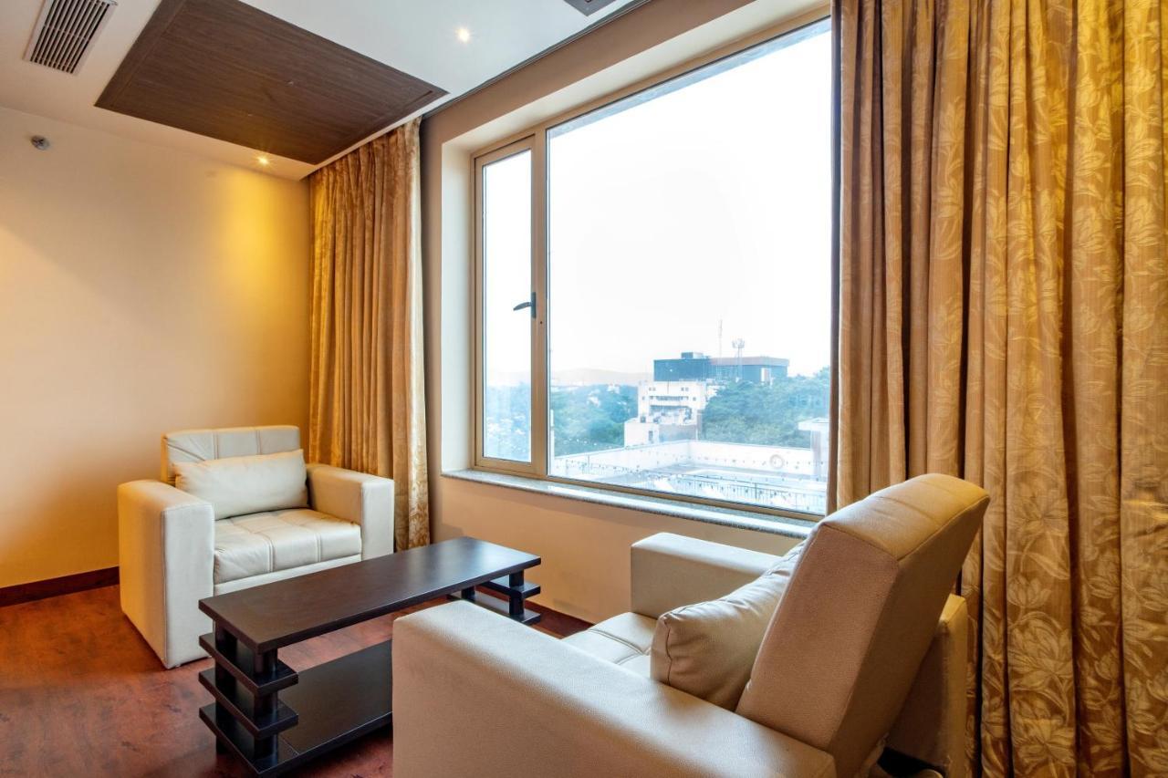 Hotel The Bizton Jamshedpur Exterior foto